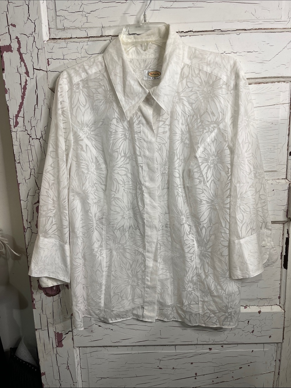 Talbots Woman White Floral Jacquard Button-Down Shirt XL Cotton